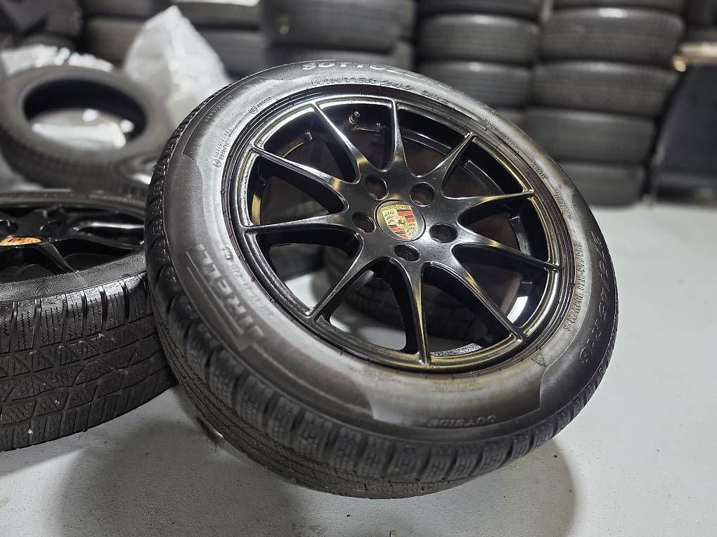 Porsche Pneumatici & Ruote complete: Original Porsche Panamera 970  Winterräder – Usato da Rümlang venduto da AZAutozubehor