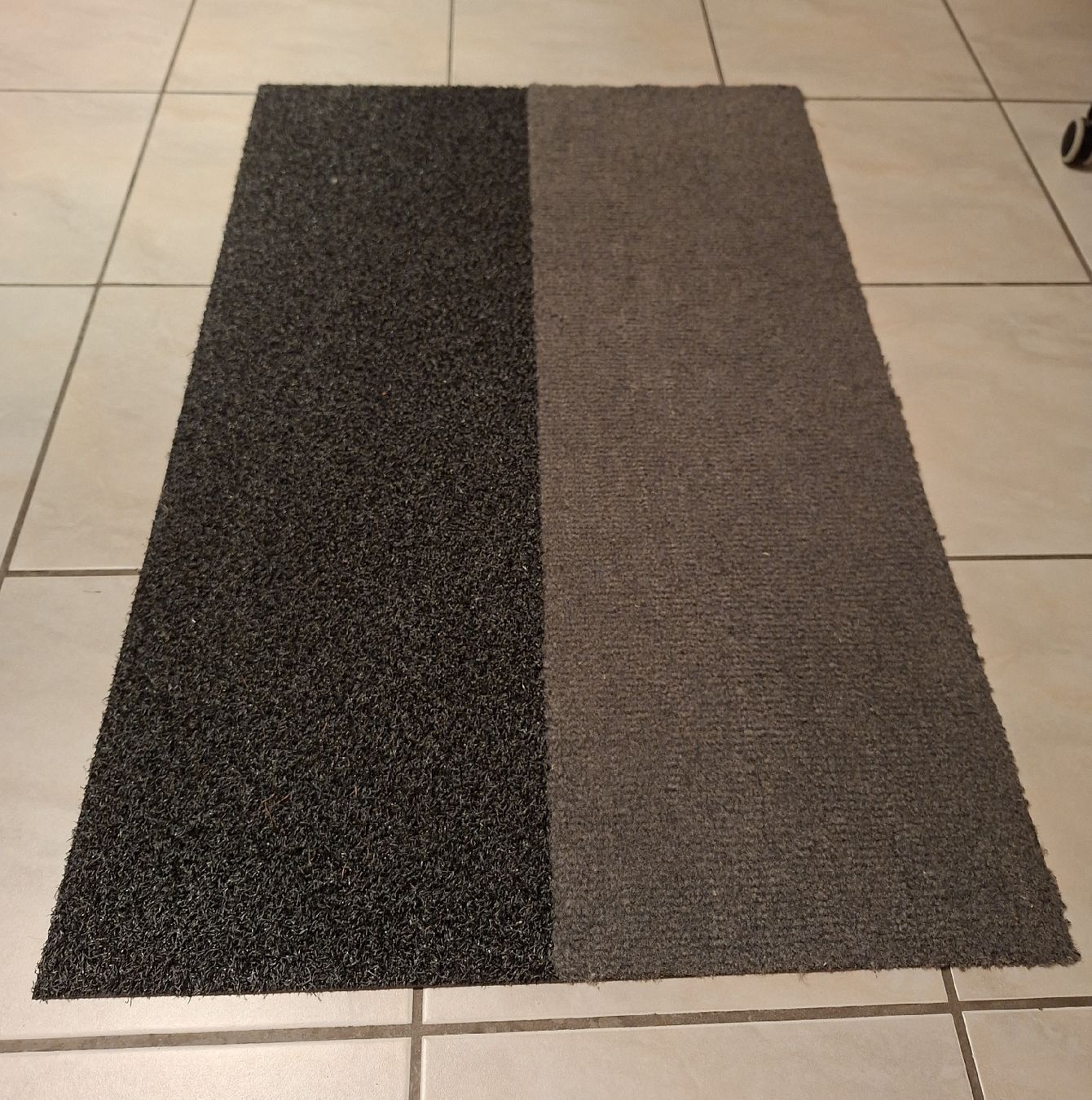Tappeti: Grauer/schwarzer Teppich 59x90cm – Usato da Zürich venduto da lui_q6mt