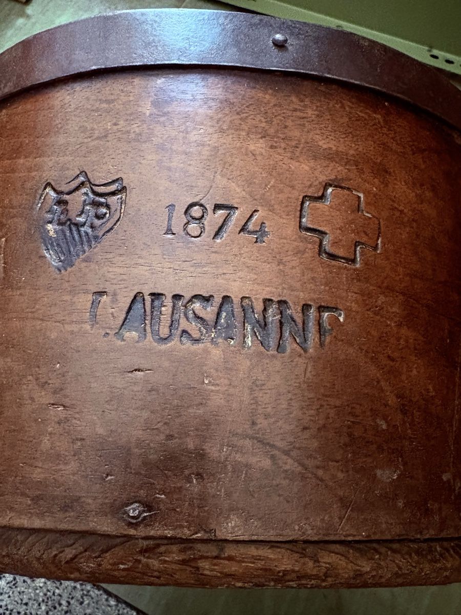 Swiss Tutti gli attrezzi: Mesure à grain - LAUSANNE 1874 – Usato da Fribourg venduto da Rossel 1