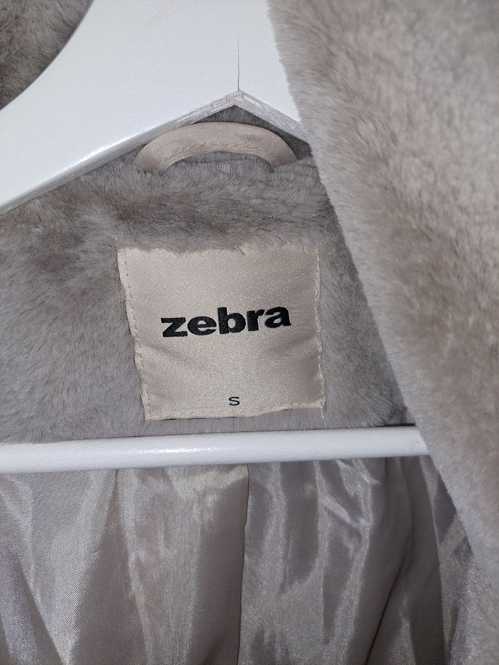 Zebra Mäntel: Kuscheliger Kunstfellmantel Gr. S Zebra – Gebraucht aus Wetzikon ZH von secondhandsfashion 2