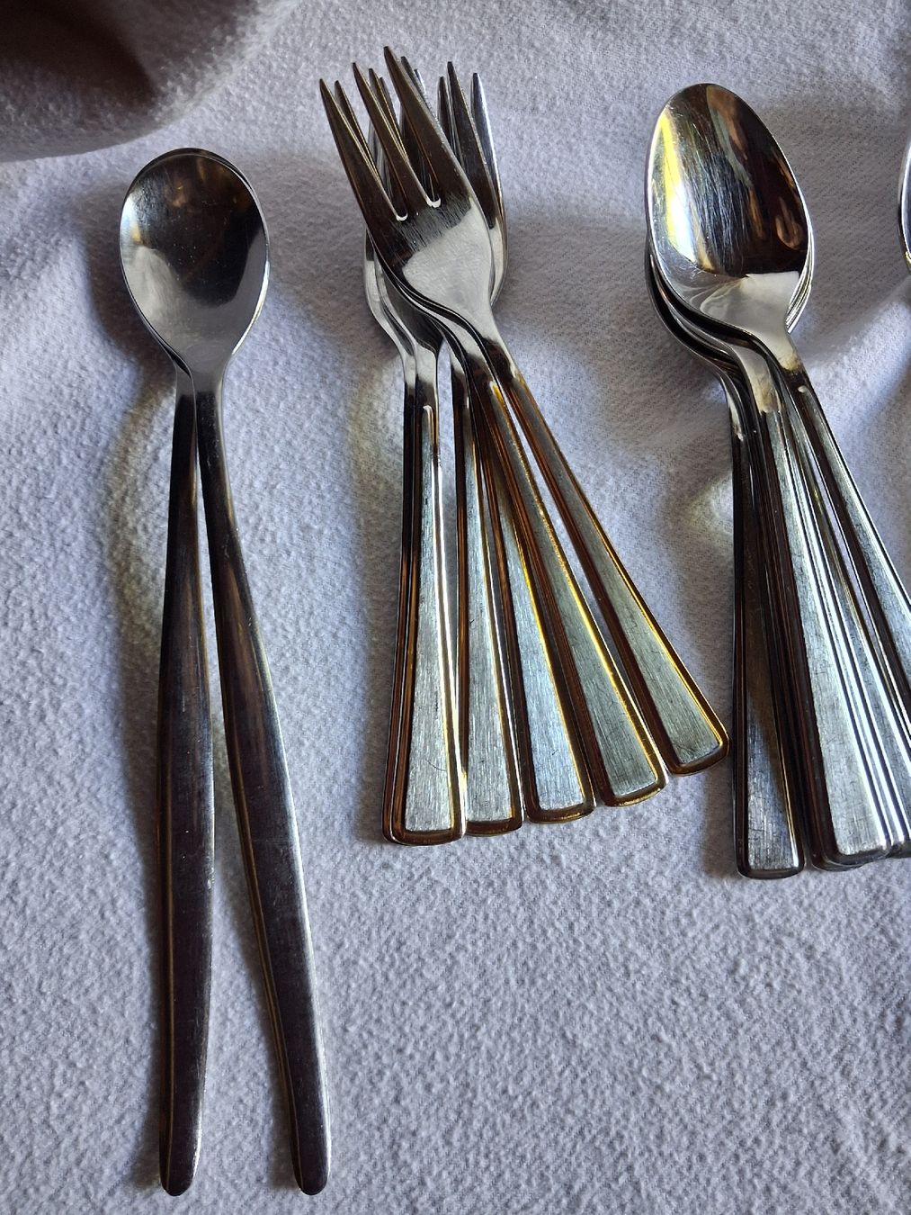 Set di posate: Besteckset rostfrei Metall gebraucht – Usato da Ruschein venduto da ecf_268w 2