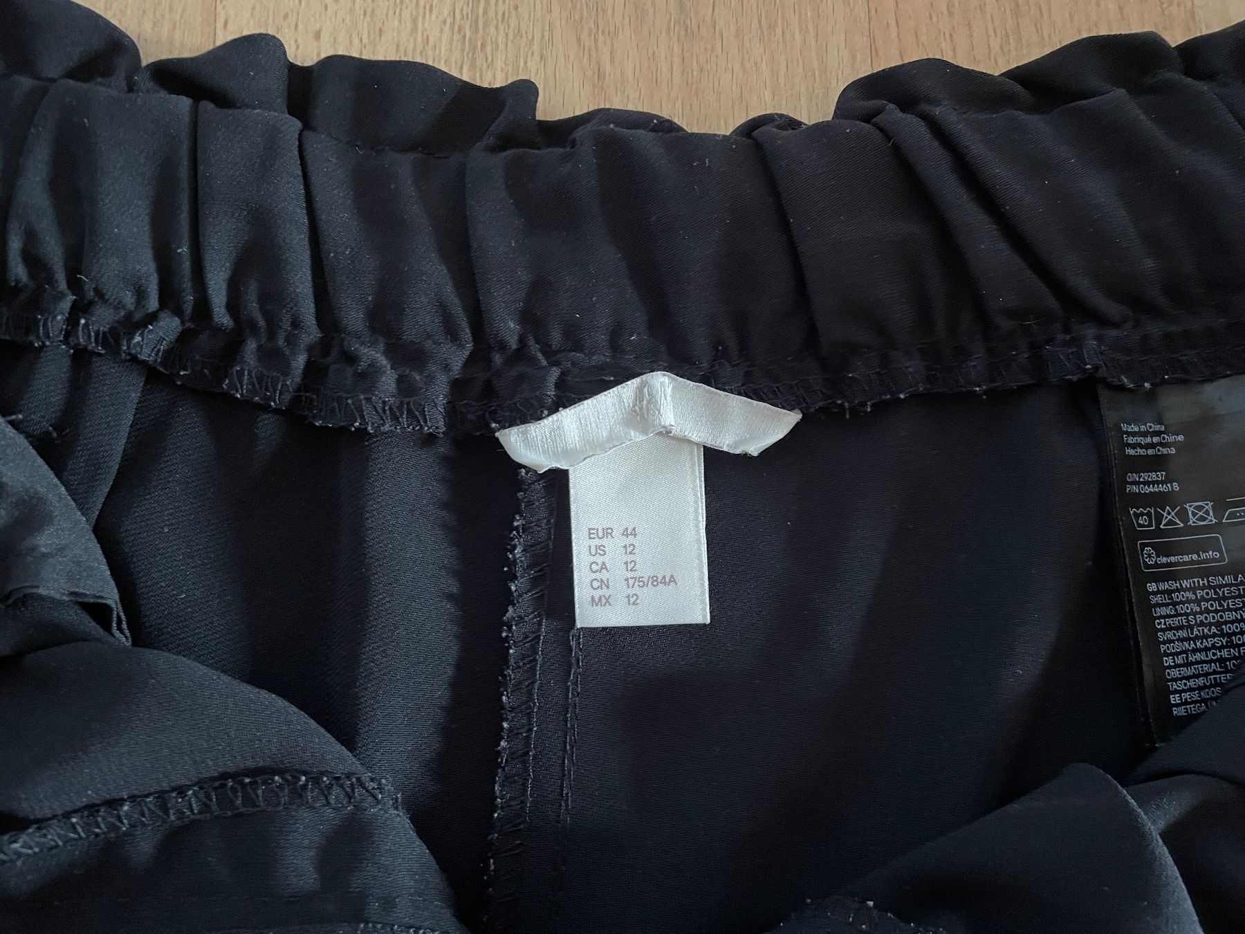 H&M Hosen: Kurze Hose, H&M, Grösse 44 – Gebraucht aus Winterthur von sabinemarie 1