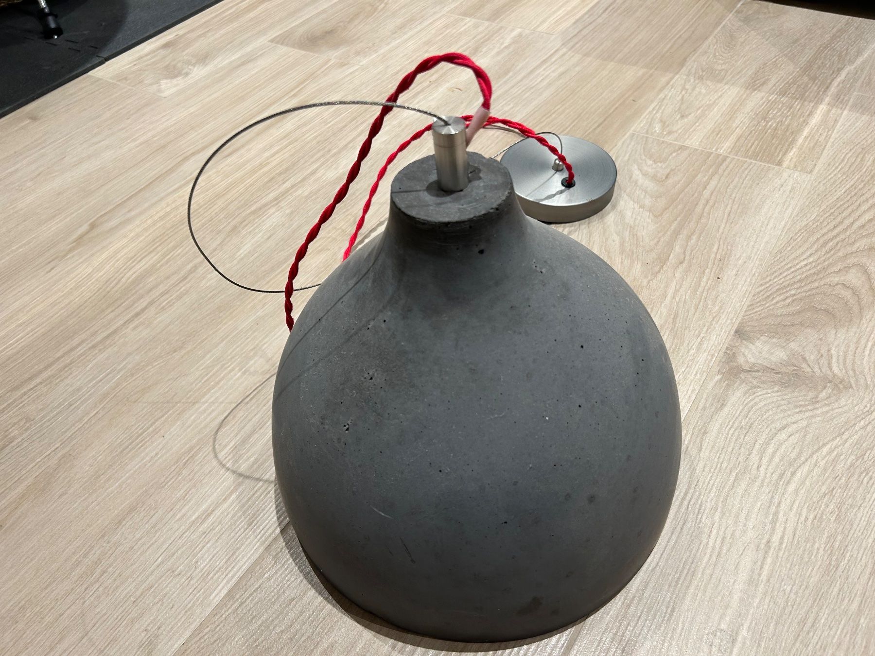 Lampade: Lampe design en béton – Usato da Conches venduto da Brigant4 2