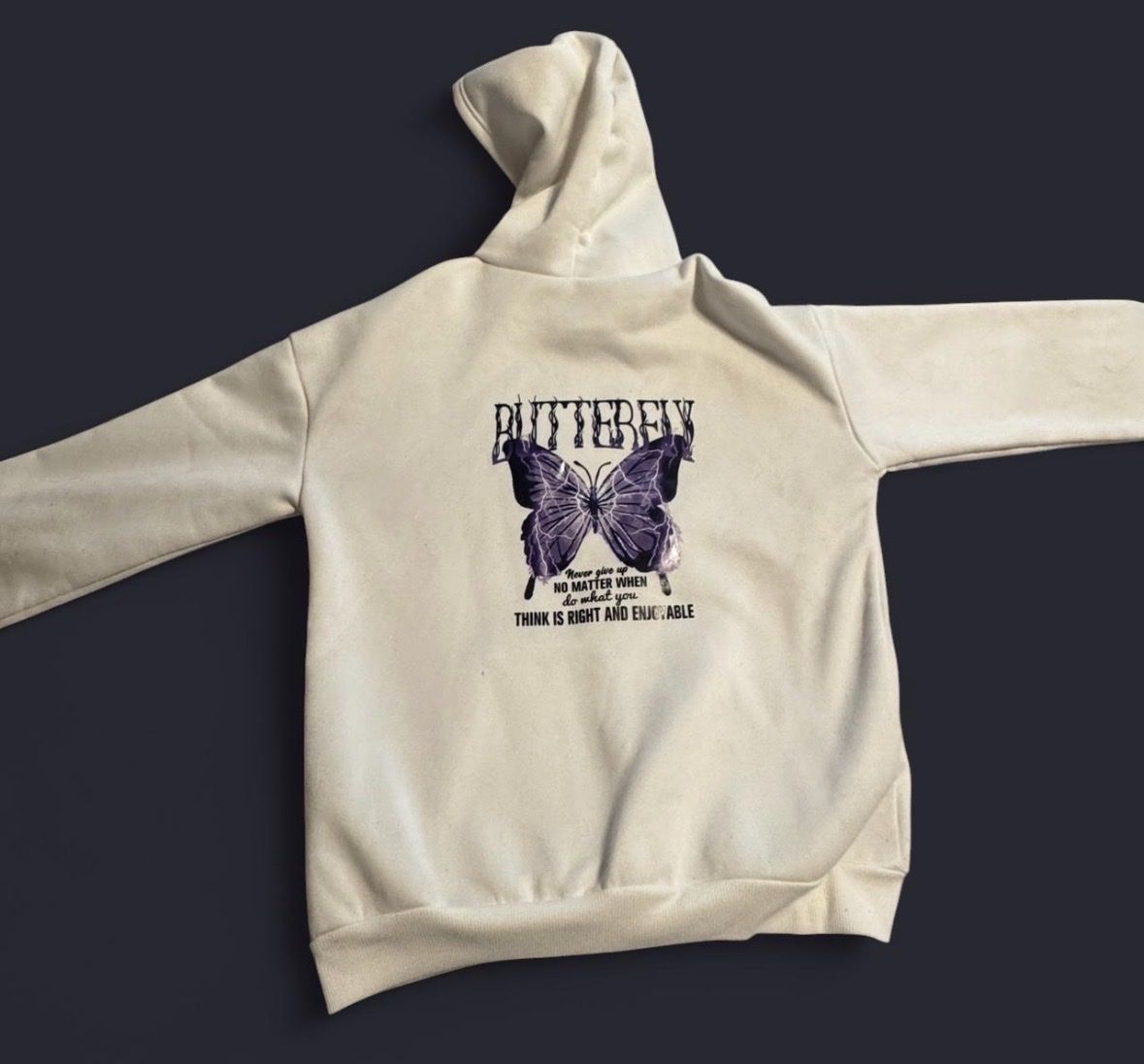 Maglioni & Felpe: Pullover mit Kapuze Schmetterling Motiv  – Nuovo (secondo la descrizione) da Marbach SG venduto da Rob_sta 1