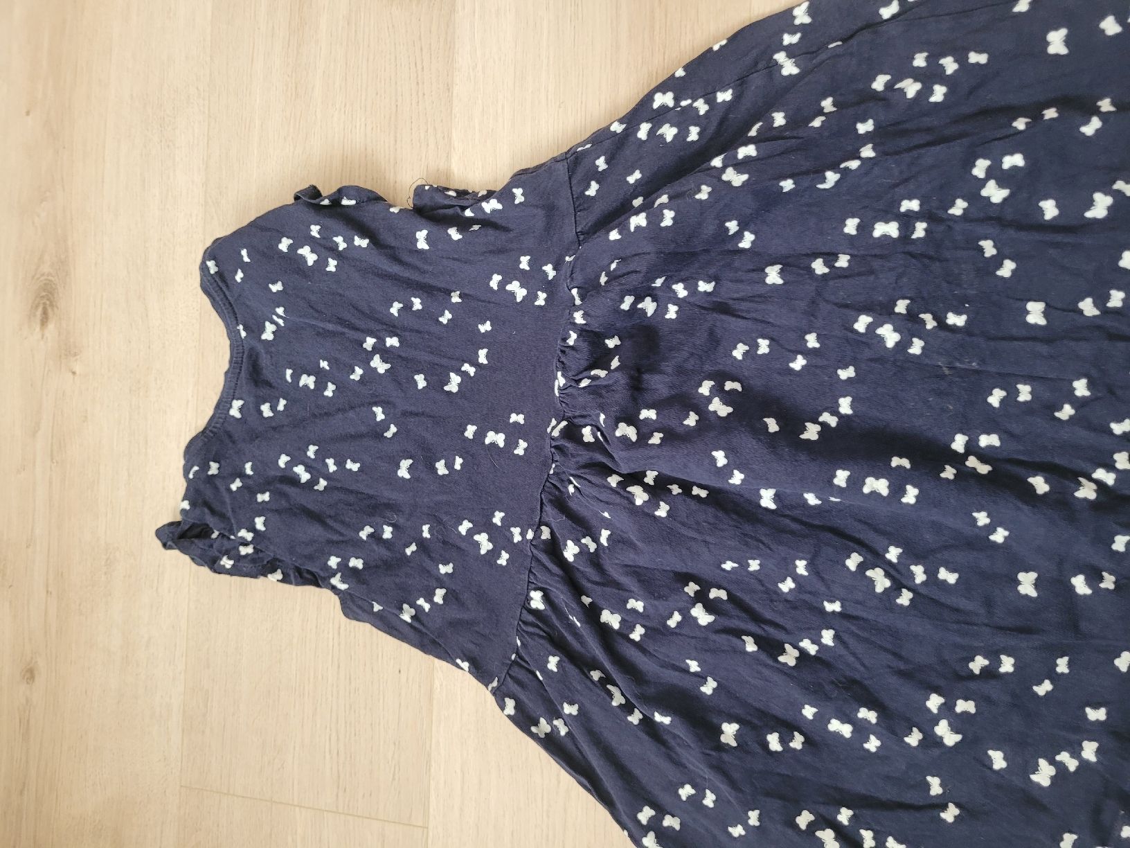 Robes et jupes: Kleid Gr. 134/140 – D'occasion à Lupsingen par sta_wgg5 4