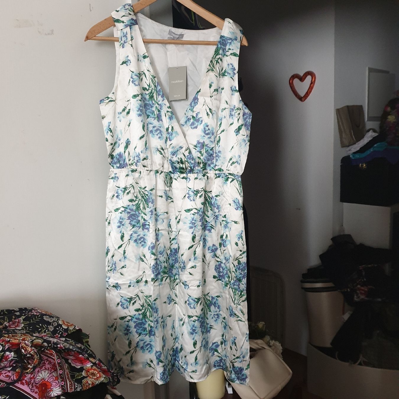 Robes: neues Seidenkleid Gr. 44 – Neuf (Voir description) à Frenkendorf par Moon111