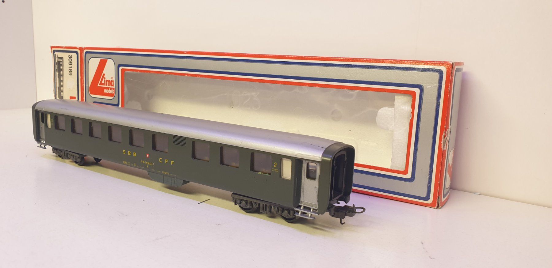 Lima Modellini di ferrovie: Lima SBB Personenwagen 309189 H0/DC – Usato da Neuenhof venduto da ludovicco 1