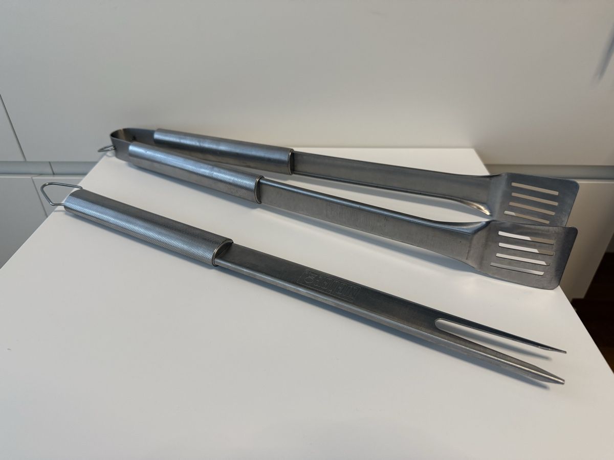 Set di posate: Weber Grill Set – Usato da Wädenswil venduto da SeanUnger