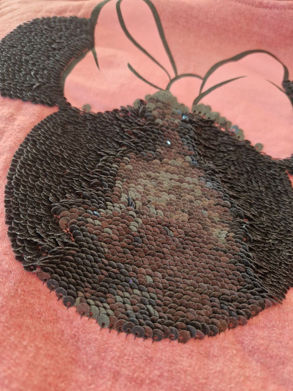 Maglioni & Felpe: Pullover, 128, Minnie-Mouse Wendepailletten Kapuzenpullover – Usato da Arlesheim venduto da Vera6 5