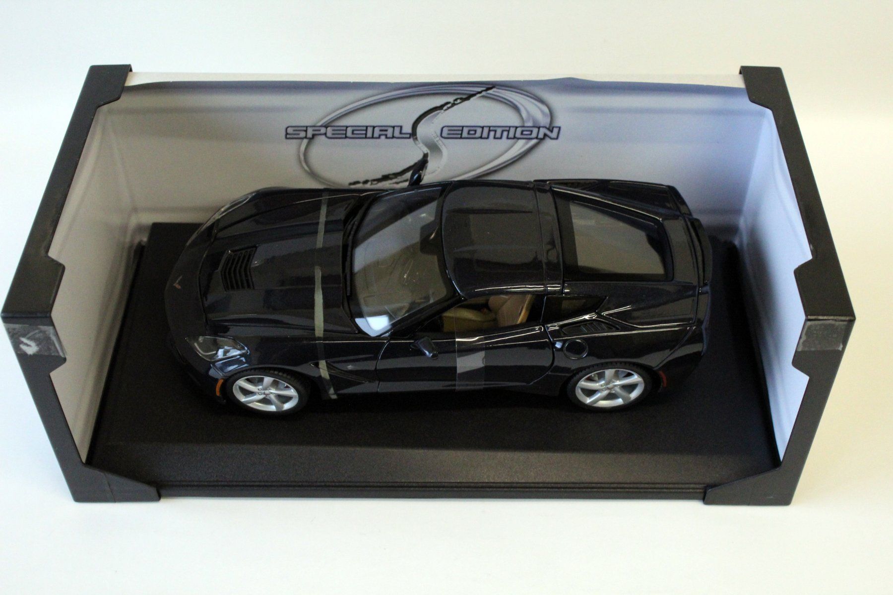 Maisto Modellini d'auto: Modellauto MAISTO 1:18 - Corvette Stingray 2014 – Nuovo e nell'imballaggio originale da Roggwil BE venduto da DEGI_TOYS 6