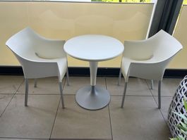 2 Stühle DR.NO & Tisch DR.NA, Design by Starck for Kartell