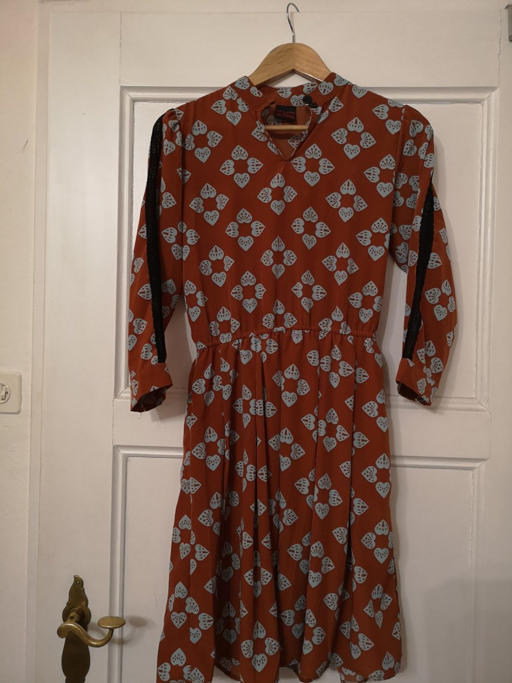 Kleider: Ausgefallenes Kleid – Neu (gemäss Beschreibung) aus Kreuzlingen von Kapuzine