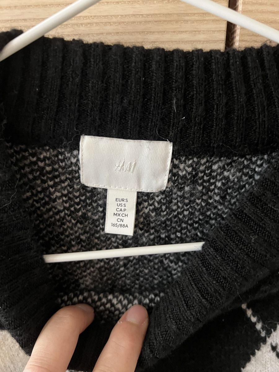 H&M Maglioni & Felpe: Pullover im Argle Muster- h&m – Usato da Zürich venduto da La.gp 2