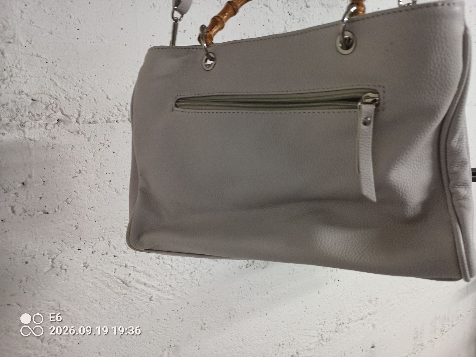 Taschen für Damen: Elegante Tasche Marke: Emily Noah – Neu (gemäss Beschreibung) aus Zürich von Mitzi6 5