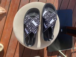 UGG Sandalen