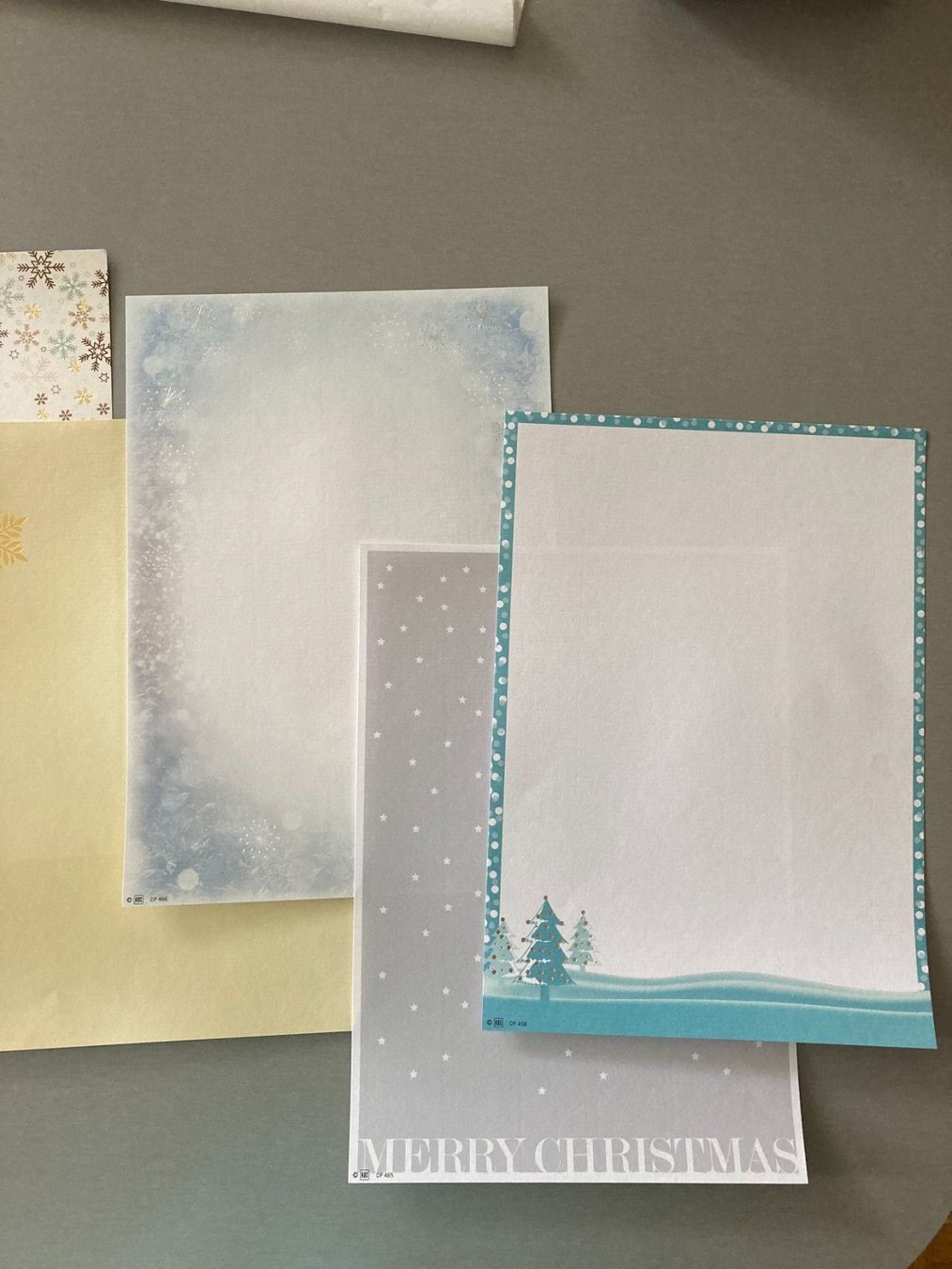 Papiere: Weihnachts Designe Schreibpapier – Gebraucht aus Obfelden von miau68 2