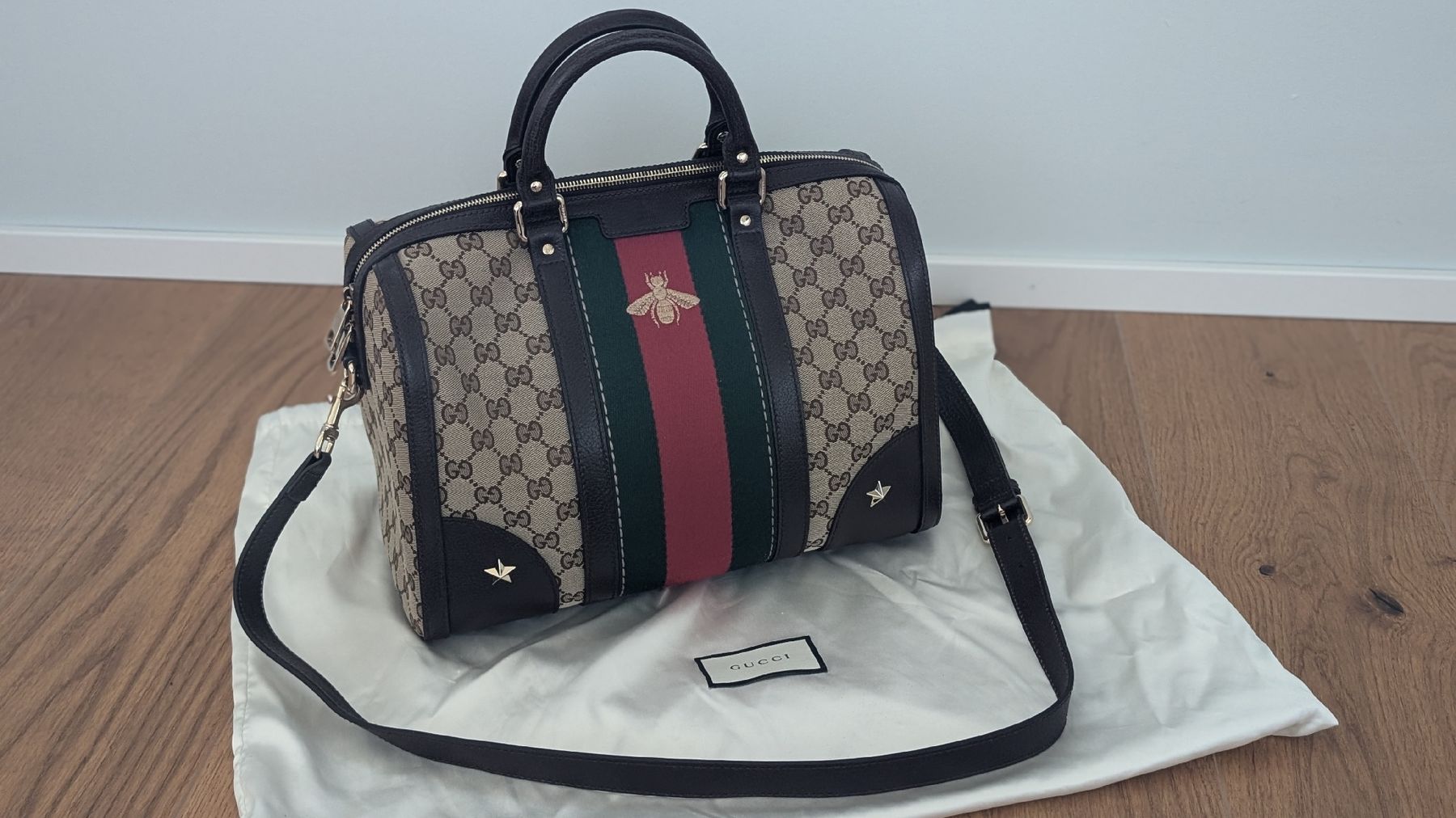 Gucci Borse da donna: Gucci Boston Bag Biene Vintage Web Medium GG – Nuovo (secondo la descrizione) da Merenschwand venduto da lorelei-05 1
