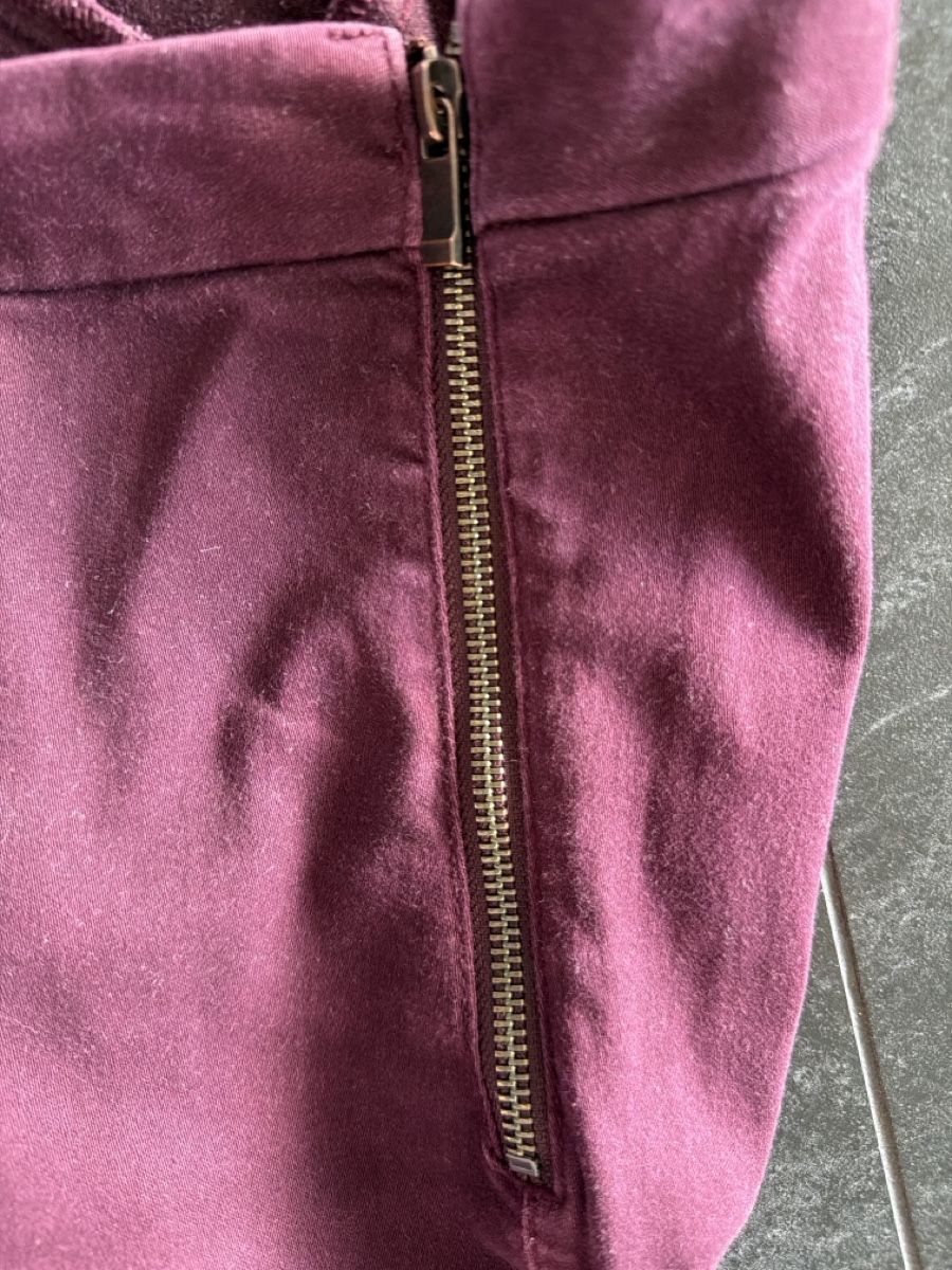 H&M Jeans: Jeans burgund S – Usato da Däniken SO venduto da NBdesign 2