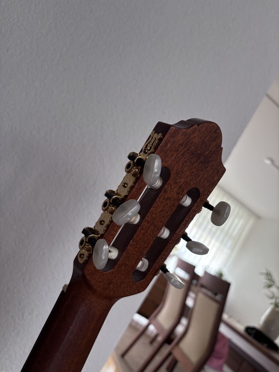 Musikinstrumente: Akustische Konzerte Gitarre  – Neu und originalverpackt aus Adlikon b.Regensdf von lov_f2n7 4