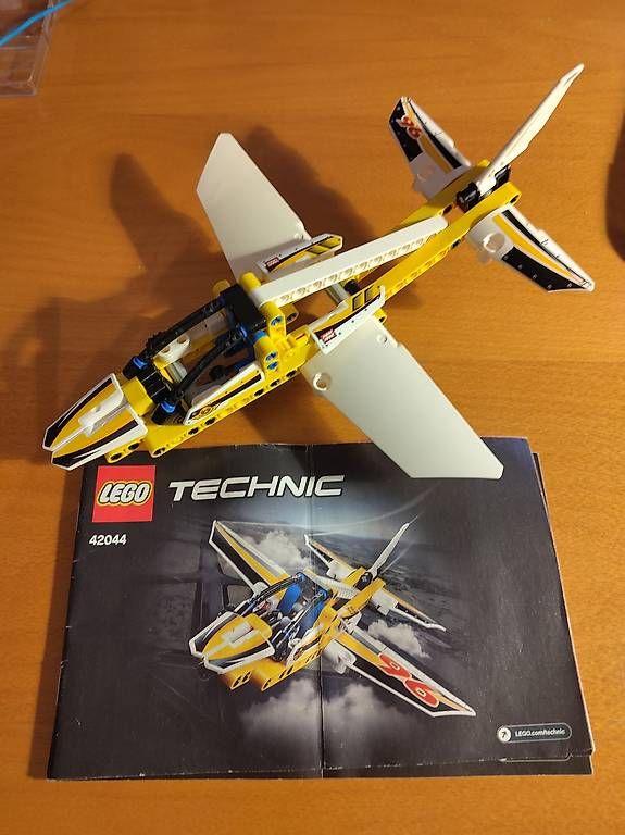 Baukästen: Lego Technic 42044 Display Team Jet – Gebraucht aus Umiken von Frogonier