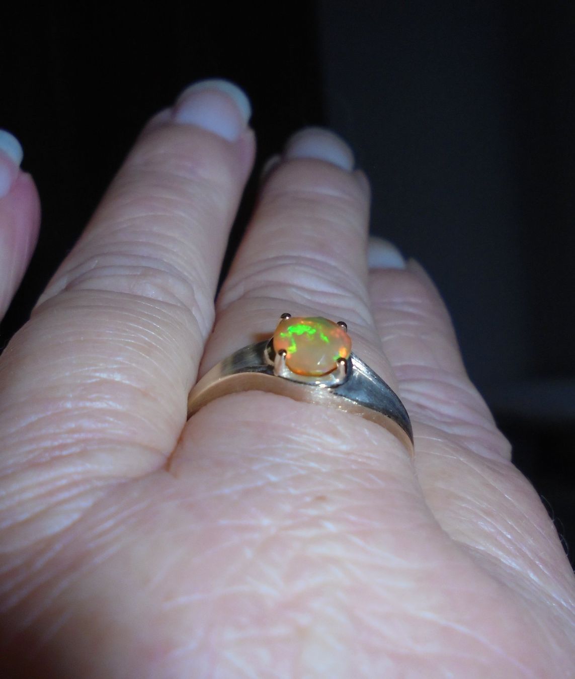 Anelli: Echtschmuck: Welo-Opal-Goldring. Grösse 56/18 – Nuovo (secondo la descrizione) da Zuchwil venduto da maumauchi