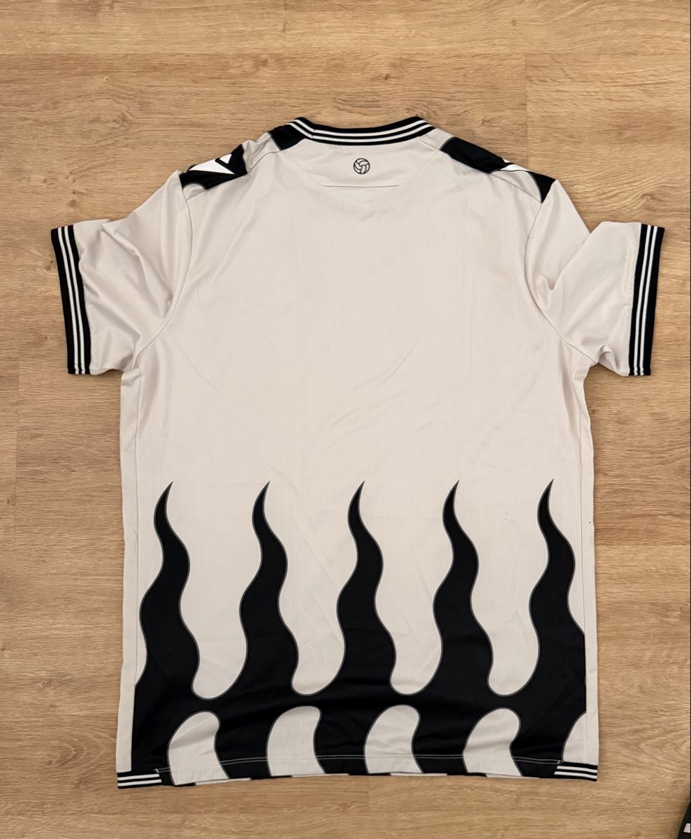 FC Basel Canottiere & Pantaloni: FC Basel Fussballtrikot  – Nuovo (secondo la descrizione) da Kaisten venduto da luc_78n9 1