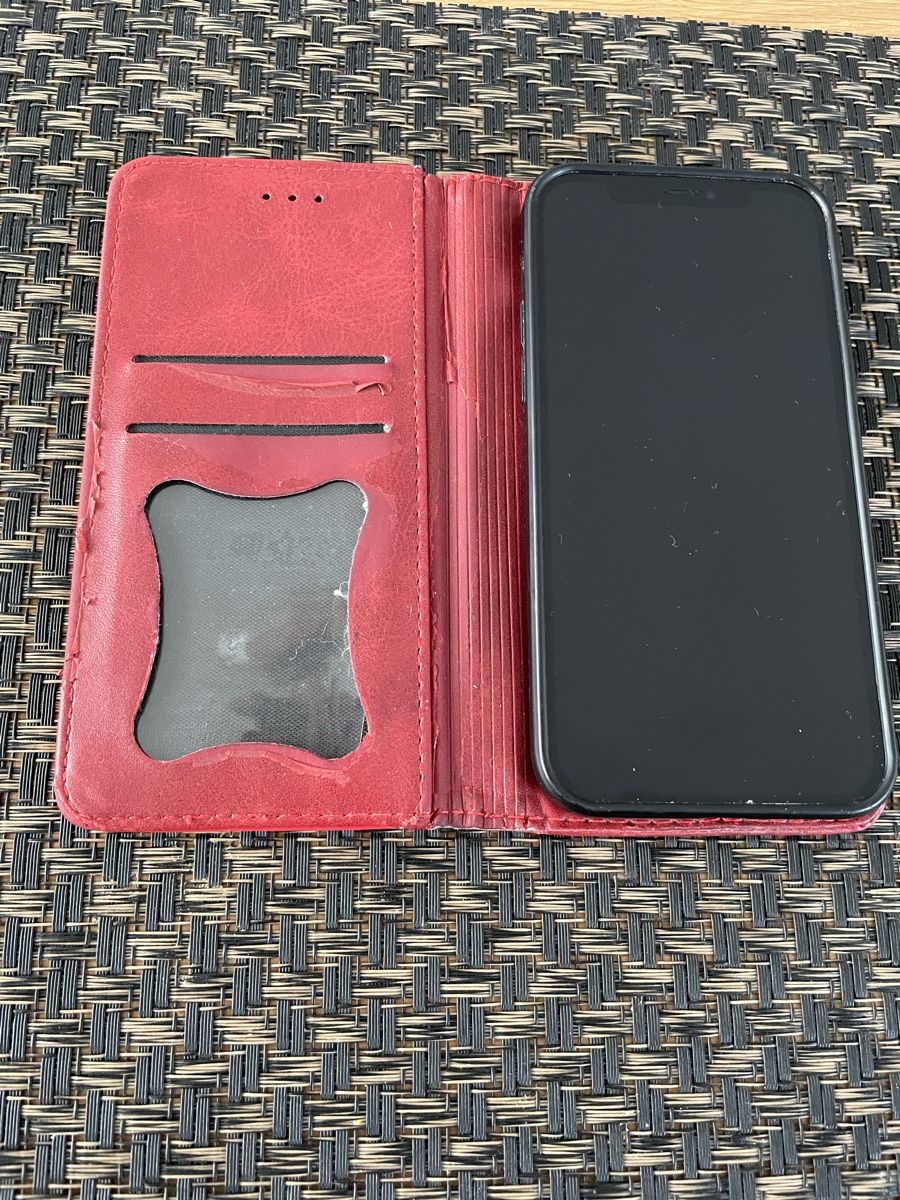 Apple Portables: iPhone 12 – D'occasion à Reinach AG par trigger7811 3
