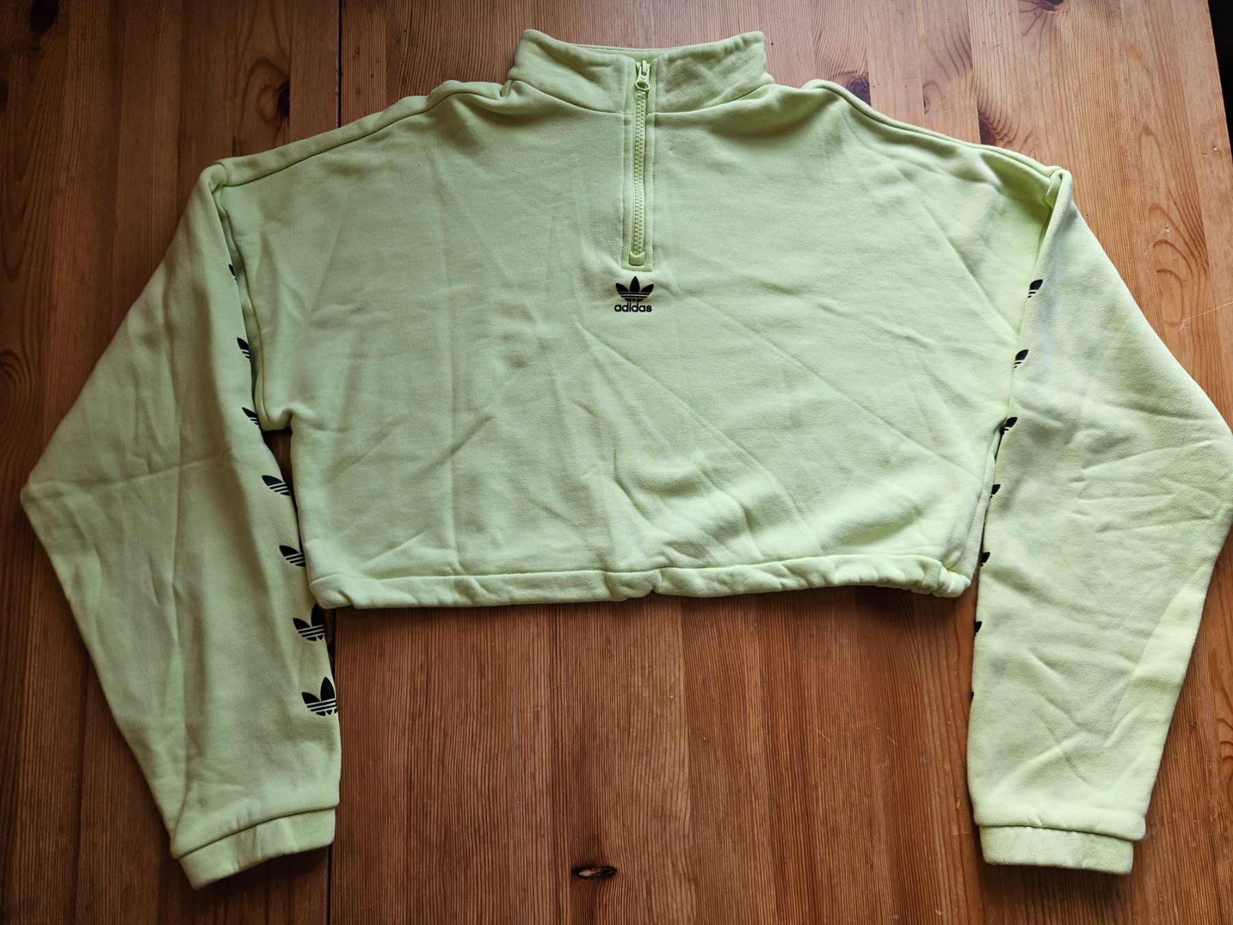 Adidas Maglioni & Felpe: Cropped Sweater adidas Grösse S retro Pullover – Usato da Hägglingen venduto da United-Village-Trade