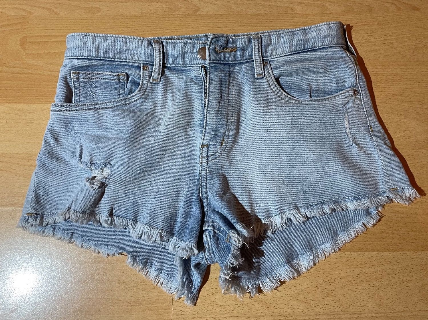 H&M Jeans: Short Jeans H&M – Usato da Chamoson venduto da daleva0204