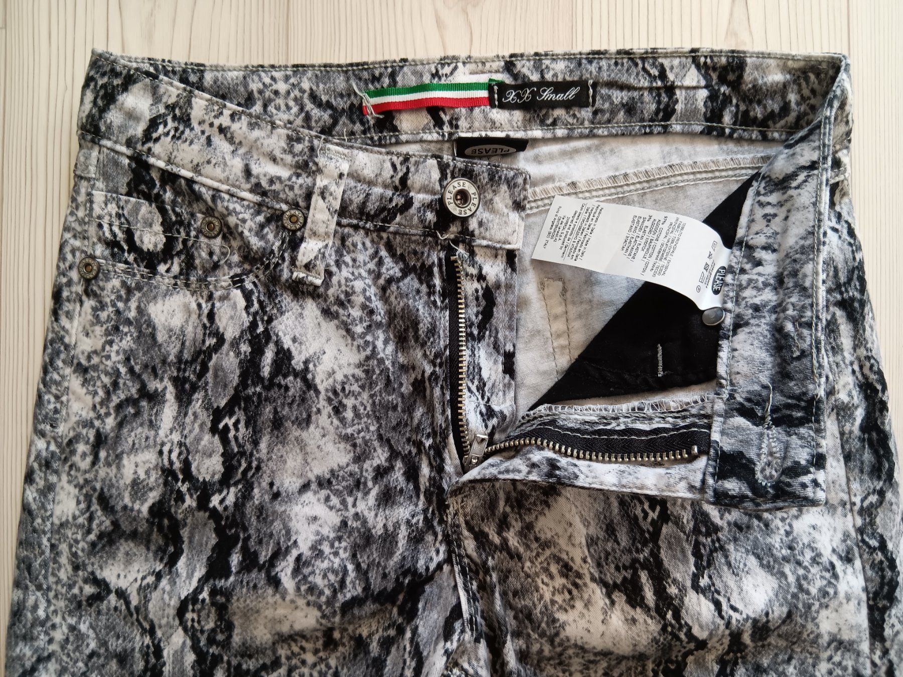 Please Jeans Jeans: PLEASE P78 Jeans taille / Grosse XXS – Gebraucht aus Cossonay-ville von Super-Price-Quality 4