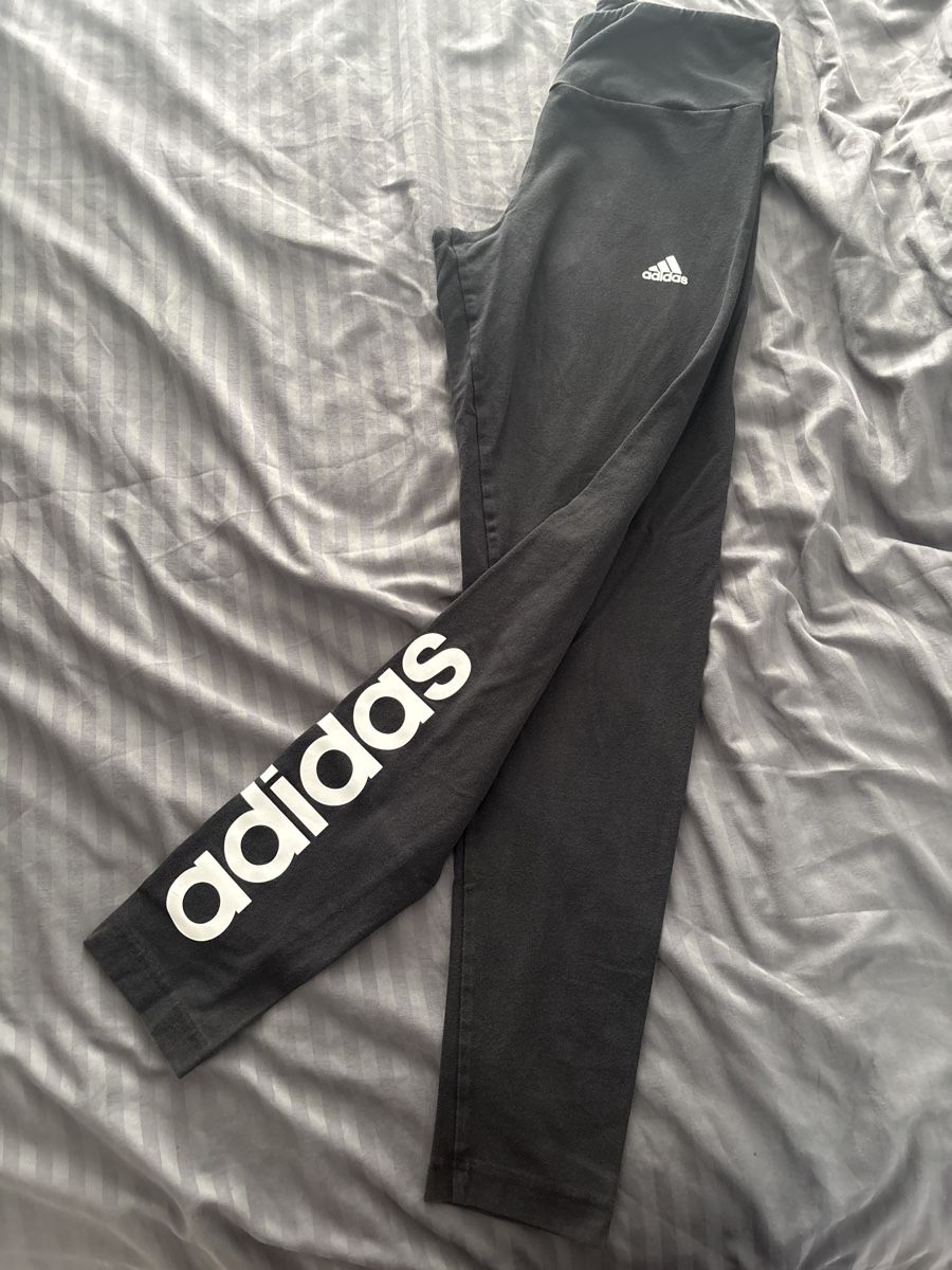 Adidas Leggings: Leggins Adidas Grösse M – Gebraucht aus Wangen an der Aare von Semadeni13 1