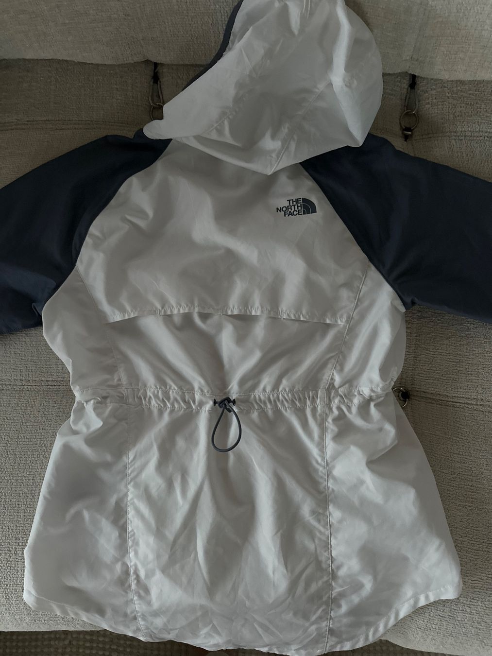 North Face Jacken: Windjacke | The North Face – Gebraucht aus Horgen von naomijlo 1