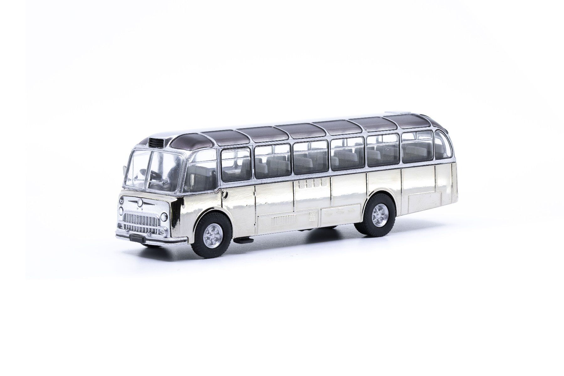 Kit di modellismo & Modellini statici: 1:87 FBW C40U Haifisch Chrom Edition – Nuovo e nell'imballaggio originale da Affoltern am Albis venduto da Modellshop-8910