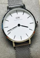 DANIEL WELLINGTON Damenuhr 30 mm ( Neupreis : 179 CHF )