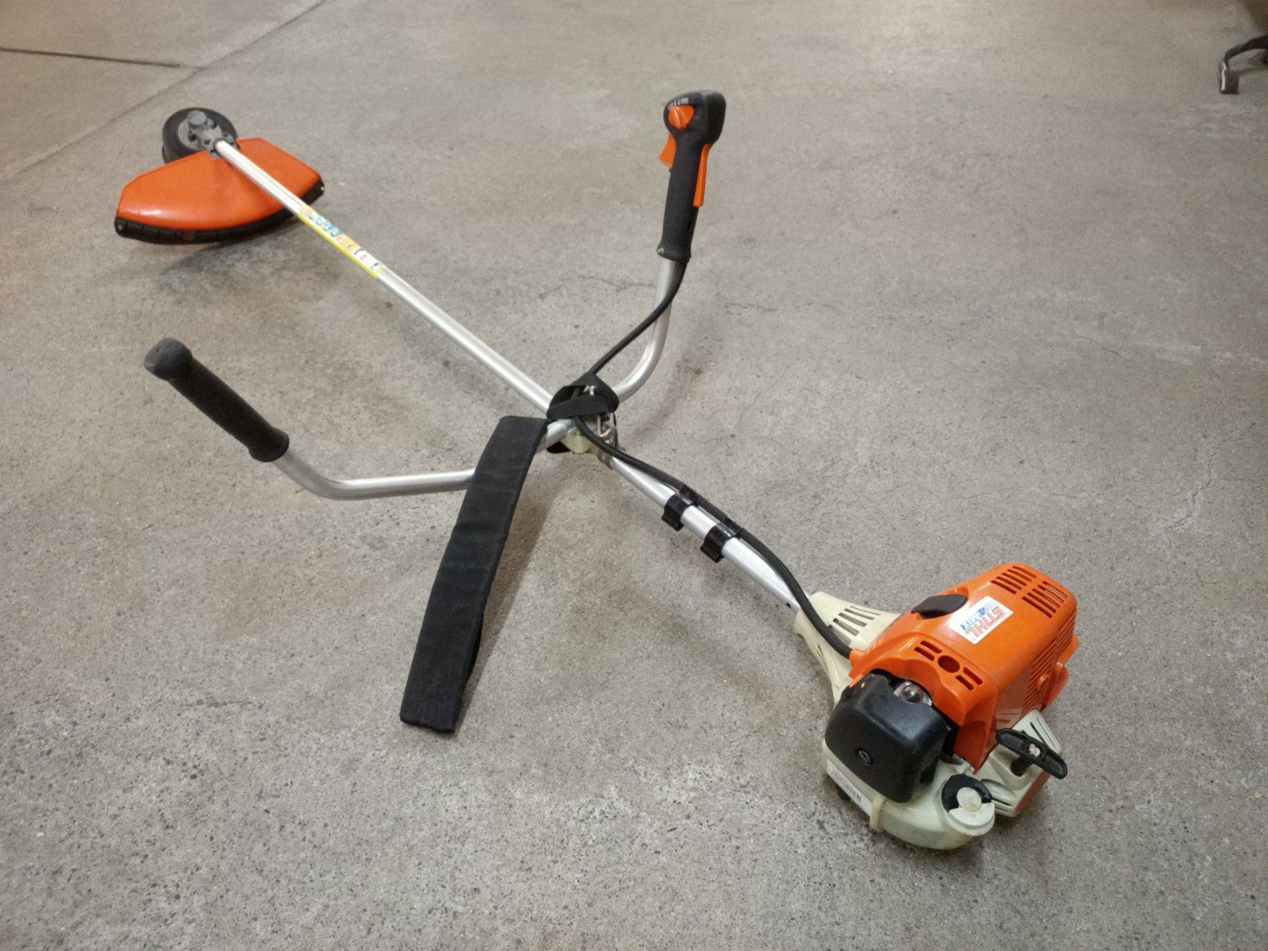 Stihl Tutti gli attrezzi: Stihl FS 100 – Usato da Zürich venduto da Duracell22