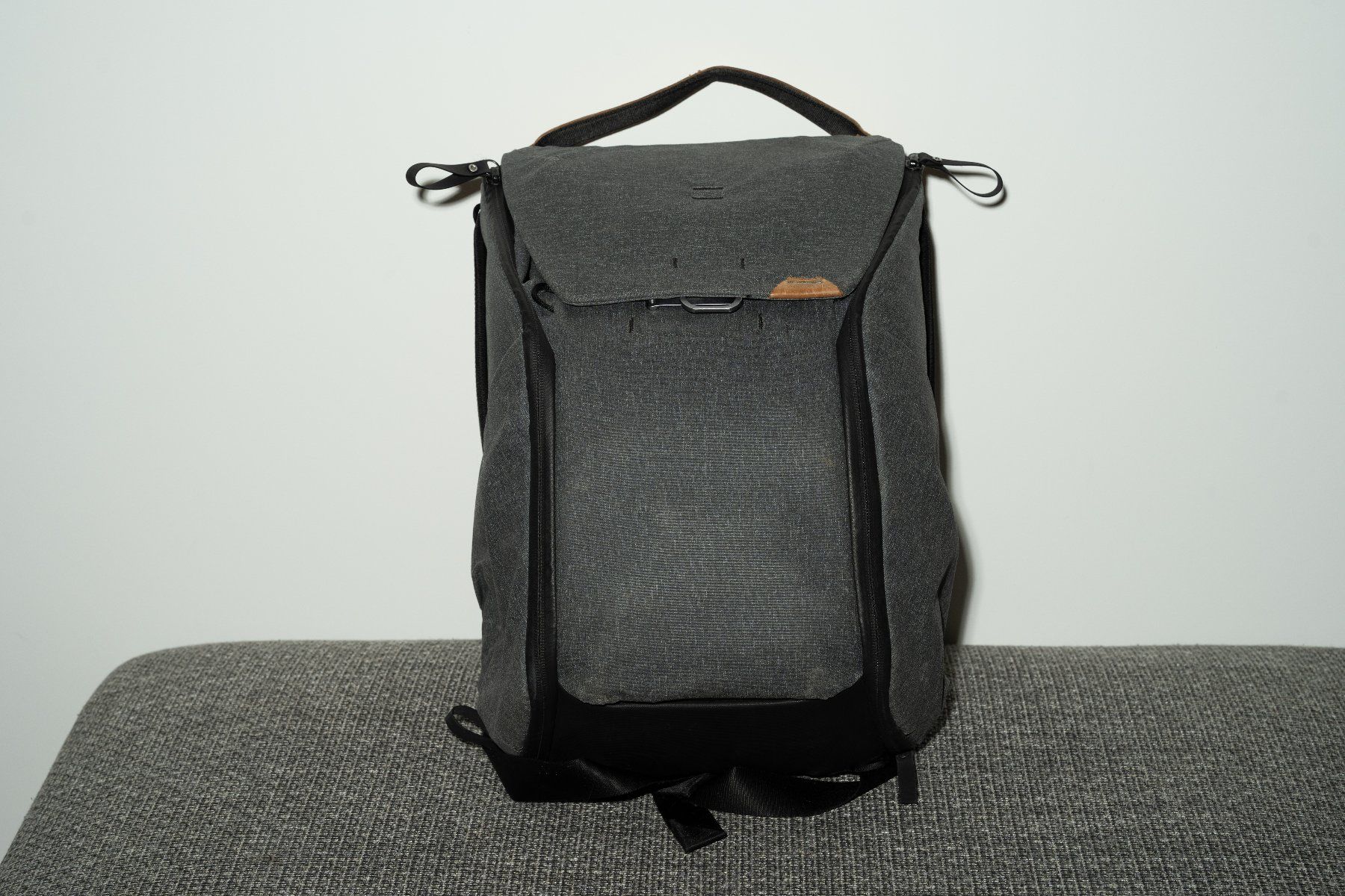 Peak Design Zaini: Peak Design Everyday Backpack 20L grau – Usato da Reinach BL venduto da proph