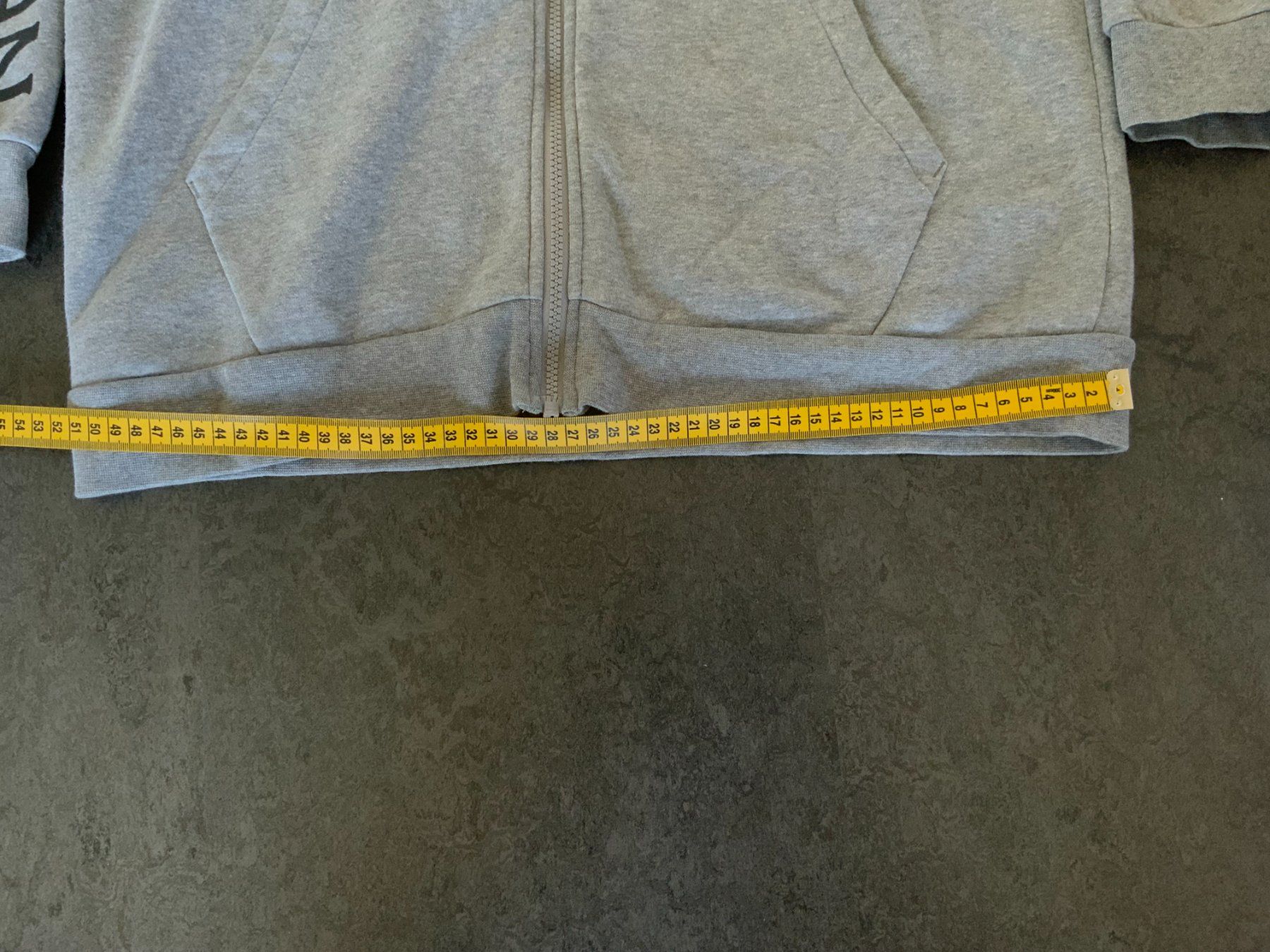 Nike Maglioni & Felpe: Air Jordan Zip Hoodie Grau – Usato da Obfelden venduto da nob_mp2y 2