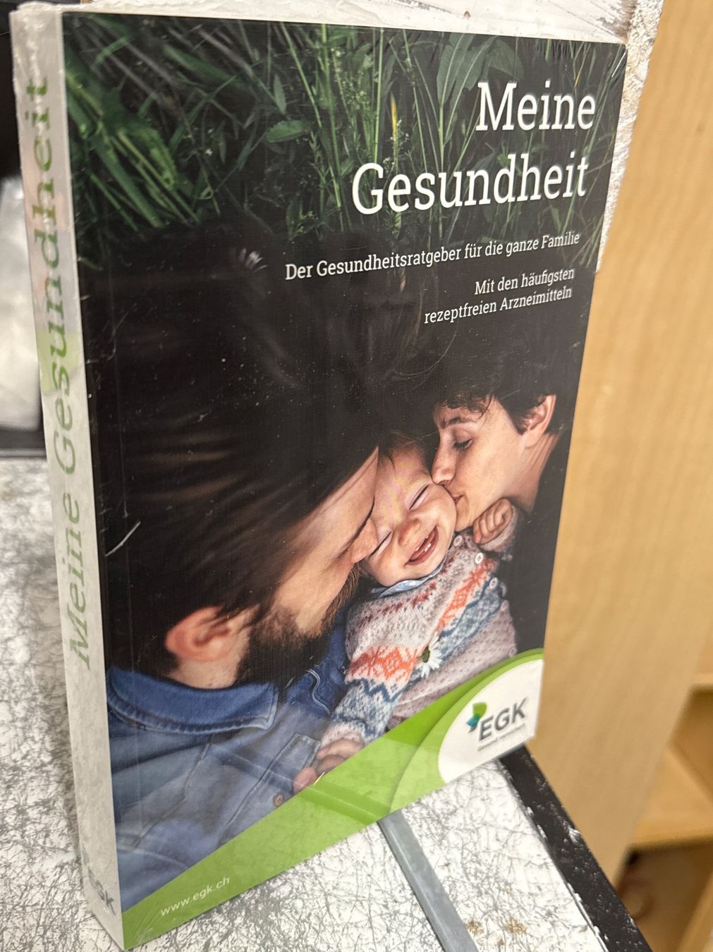 Libri: EGK Gesundheits- Ratgeber- Buch – Nuovo e nell'imballaggio originale da Amriswil venduto da used2use