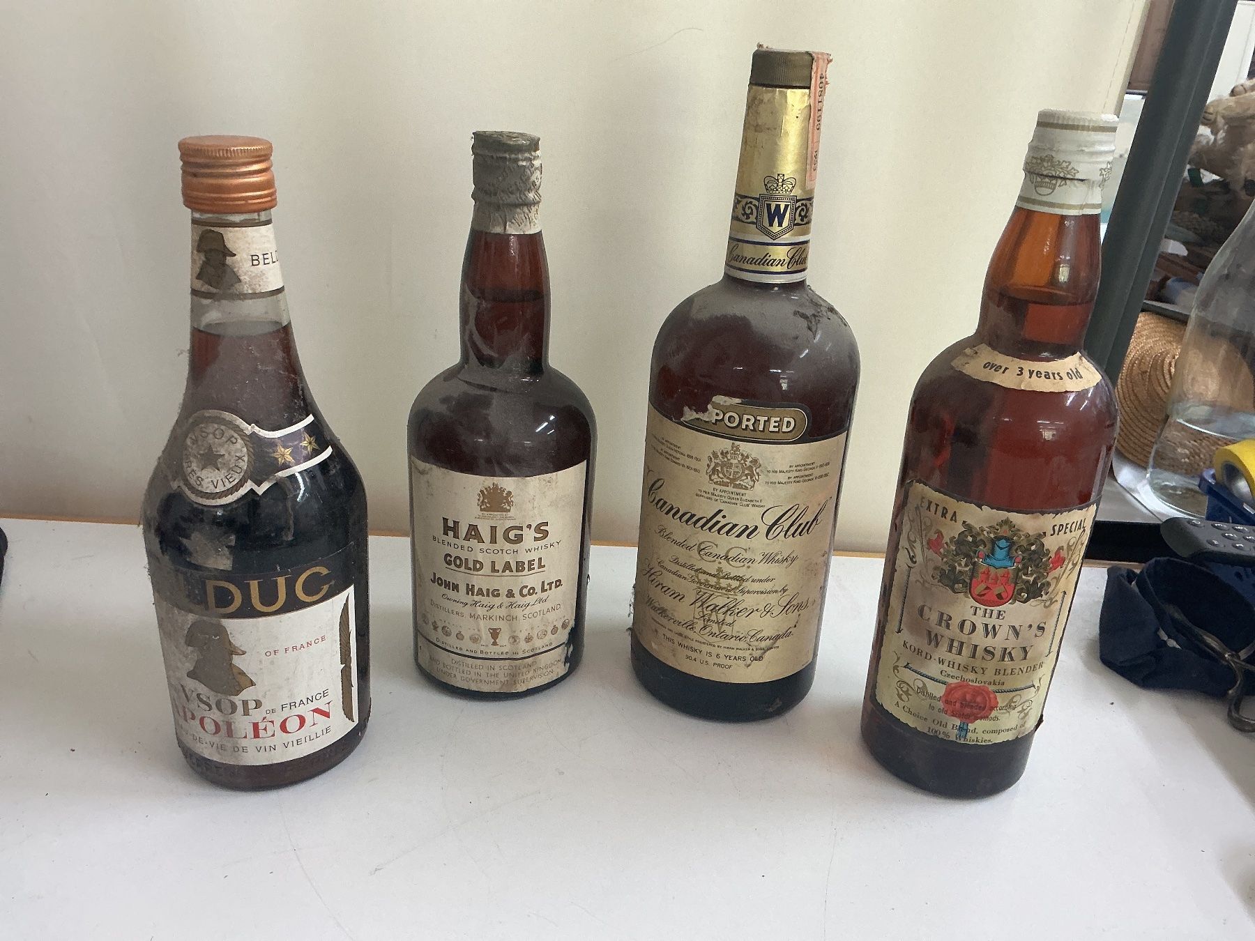 Spiritueux: 4 alte Whiskys – D'occasion à Bern par vielerart