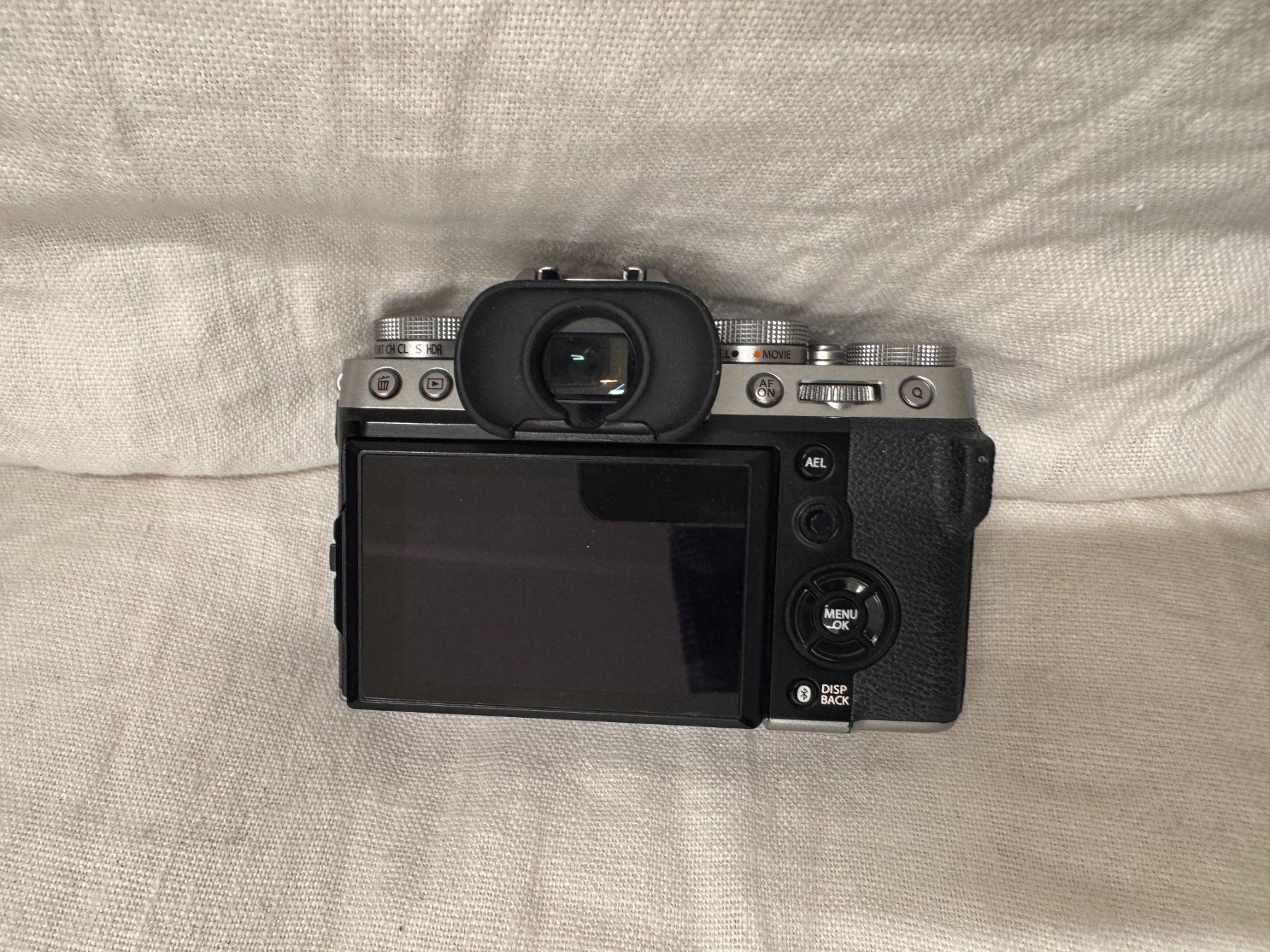 Fujifilm Fotocamera: Fujifilm X-T5 silber Defekt – Difettoso da Ermensee venduto da Ichverkaufedinge 1