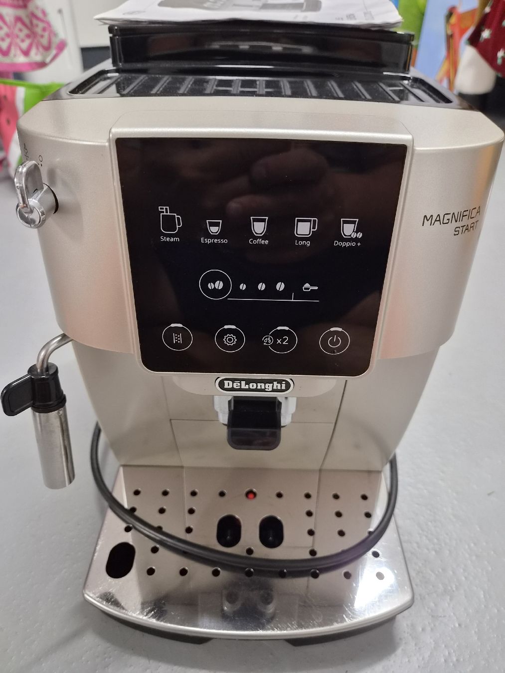 De'Longhi Machines à café & Machines à expresso: Delonghi Magnifica Start – D'occasion à Rheineck par Outrage 1