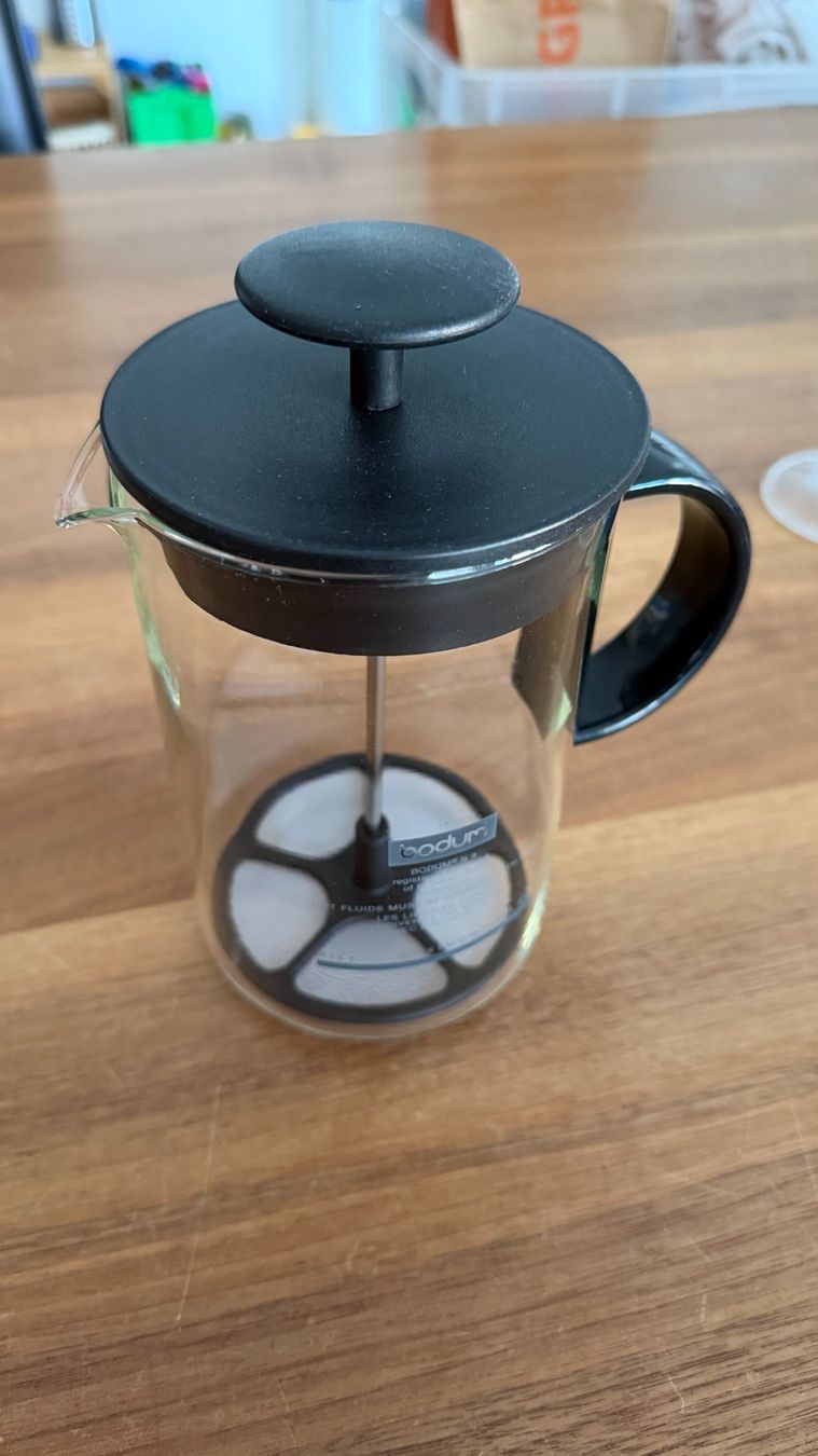 Bodum Küchengeräte: Bodum Milchschäumer mit Kunststoffgriff – Gebraucht aus Schüpfen von rafe02