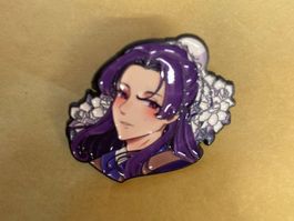 Pin's -personnage Manga  violet - Accessoire mode