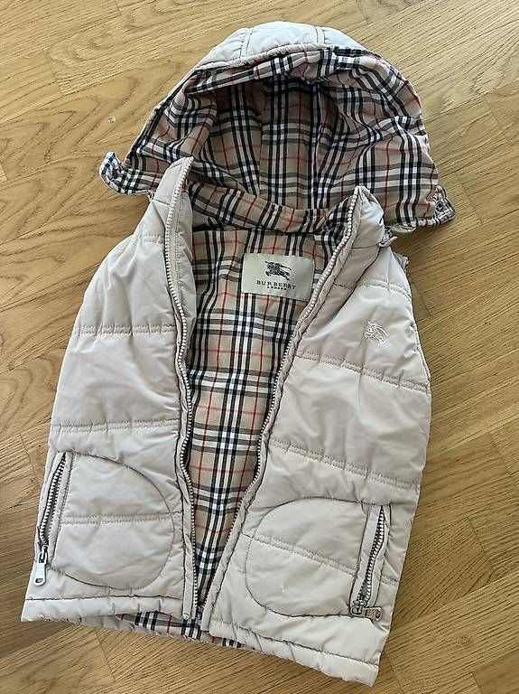 Autres vêtements garçon: Weste Kind ca 7Jahre – D'occasion à Bern par ber_h76c