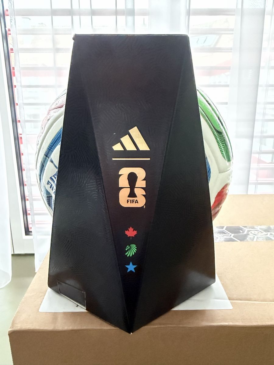 Palloni: Adidas Trionda Pro World Cup Matchball – Nuovo e nell'imballaggio originale da Zürich venduto da hon_b9fz