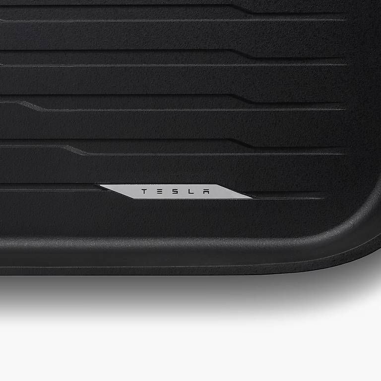 Tappeti & Tappetini: Tesla Model Y Allwettermatten Juniper - Neu & Garantie – Usato da Schlieren venduto da cne_9fbj 2