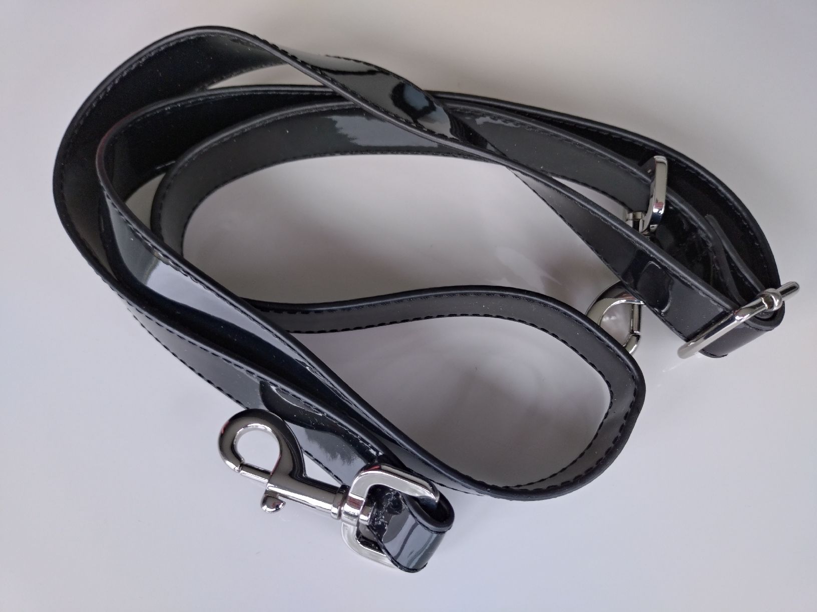 Armani Borse da donna: Handtasche Armani Jeans, schwarz Lack – Usato da Kilchberg ZH venduto da Sho5000 5