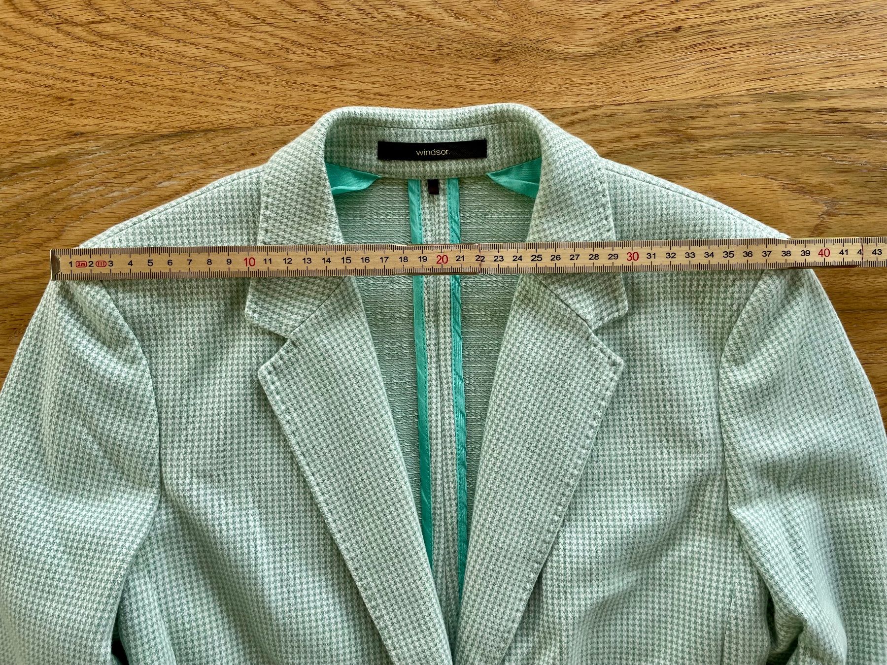 Windsor Giacche: Windsor, mindgrüner Jersey-Blazer – Usato da Zollikon venduto da pitpat02 4