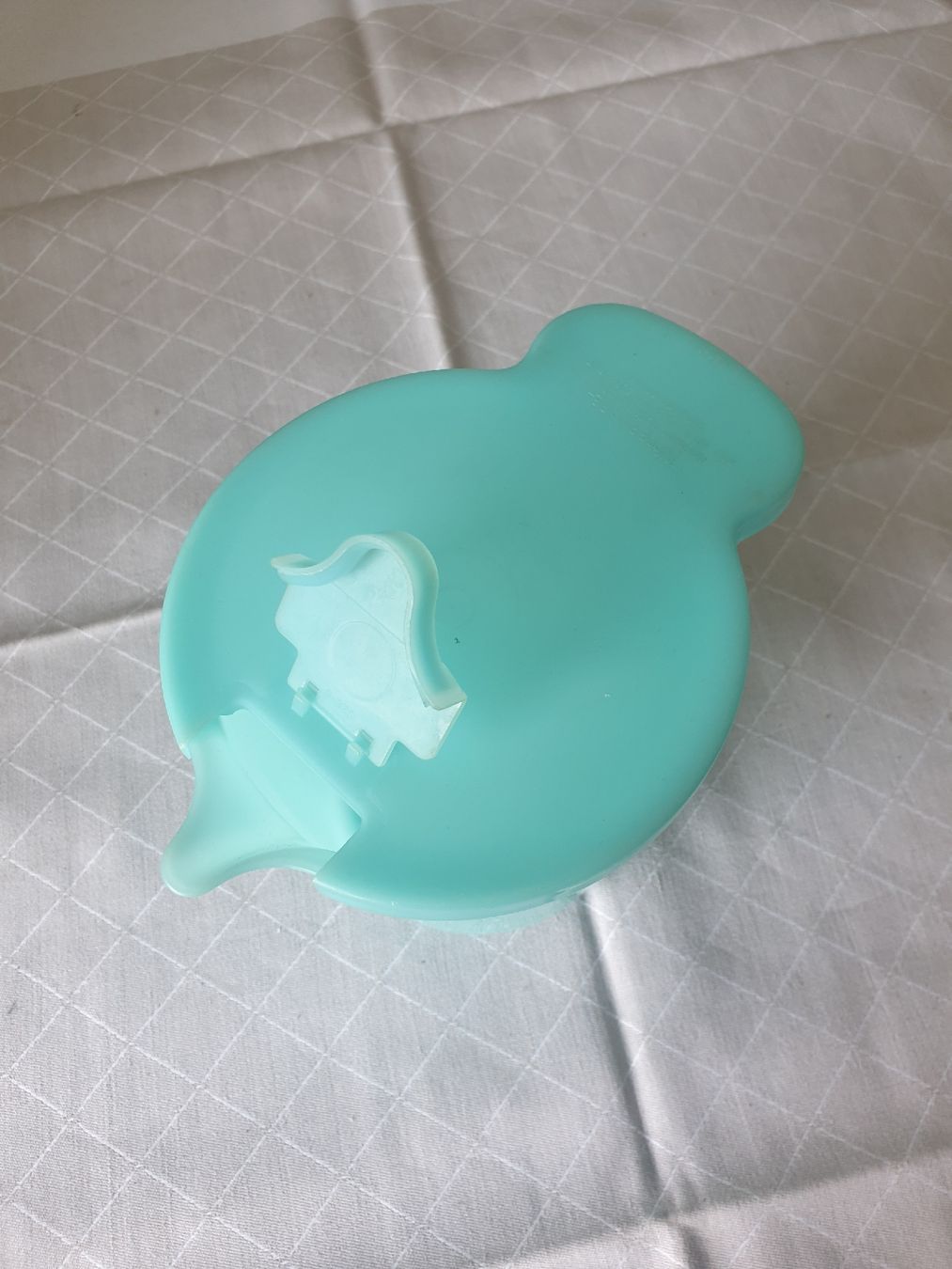 Tupperware Behälter & Ähnliches: Tupperware pichet à liquide – Gebraucht aus Vauderens von sylvieswiss 1