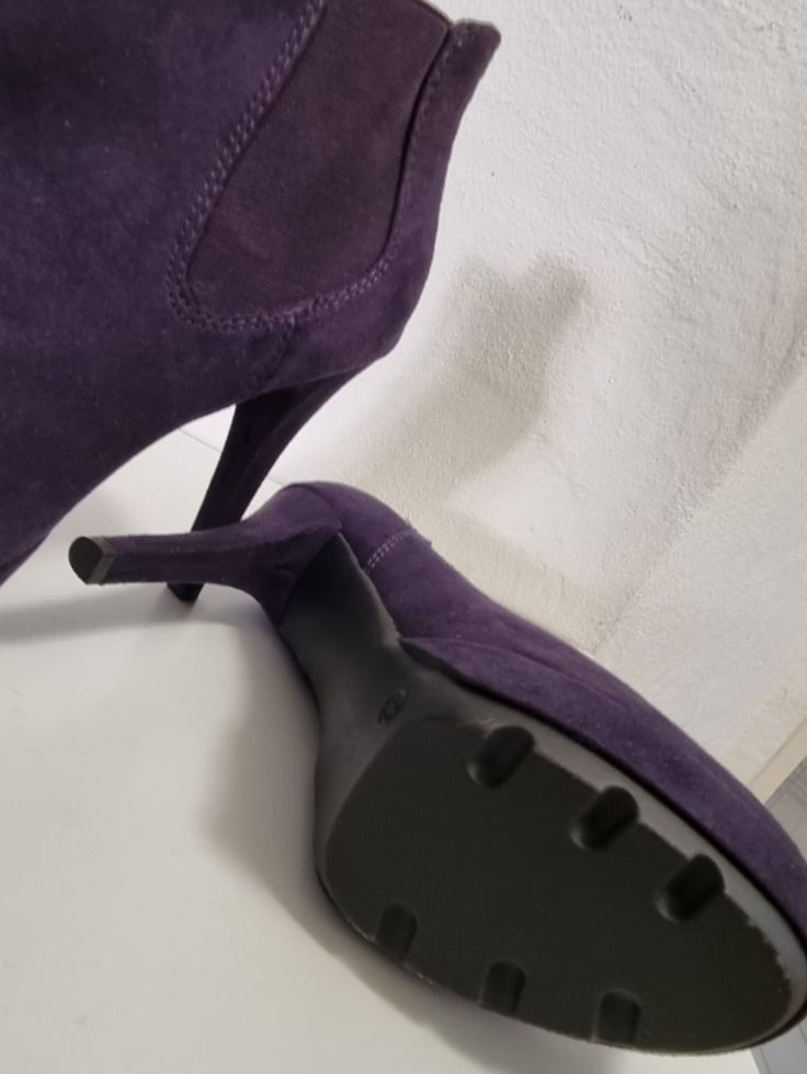 Scarpe da donna: Stiefel / Stiefelette Gr, 39 neu – Nuovo e nell'imballaggio originale da geroldswil venduto da Gumball1 2